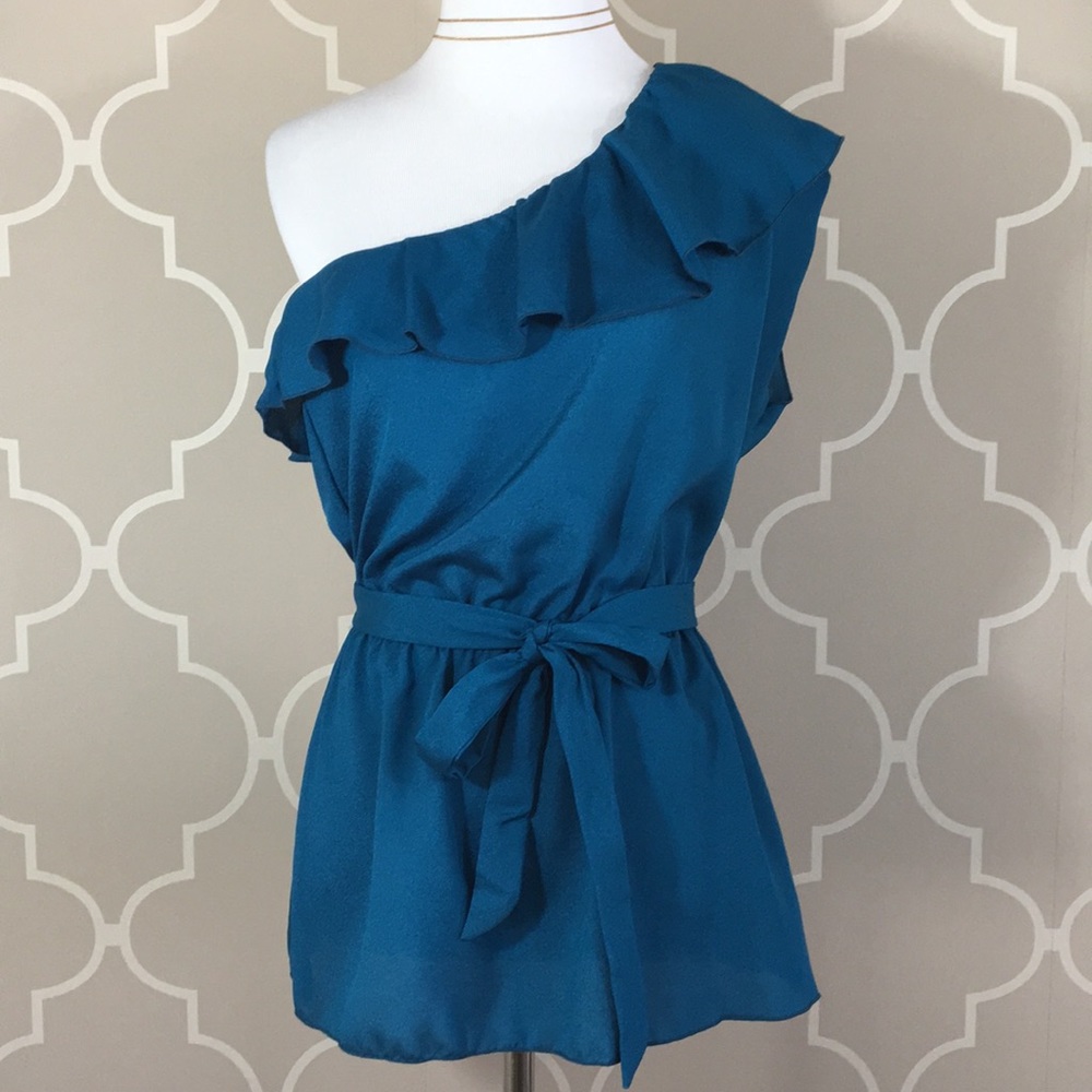 Women’s small one-sleeve blue ruffle tank top